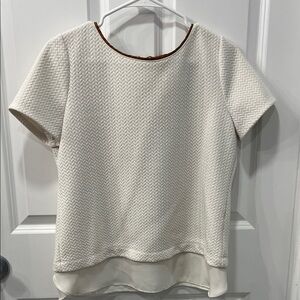 White House Black Market Textured Cream Short Sleeve Top